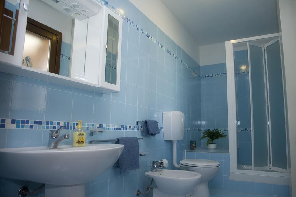 King'S Residence Balestrate Habitación foto