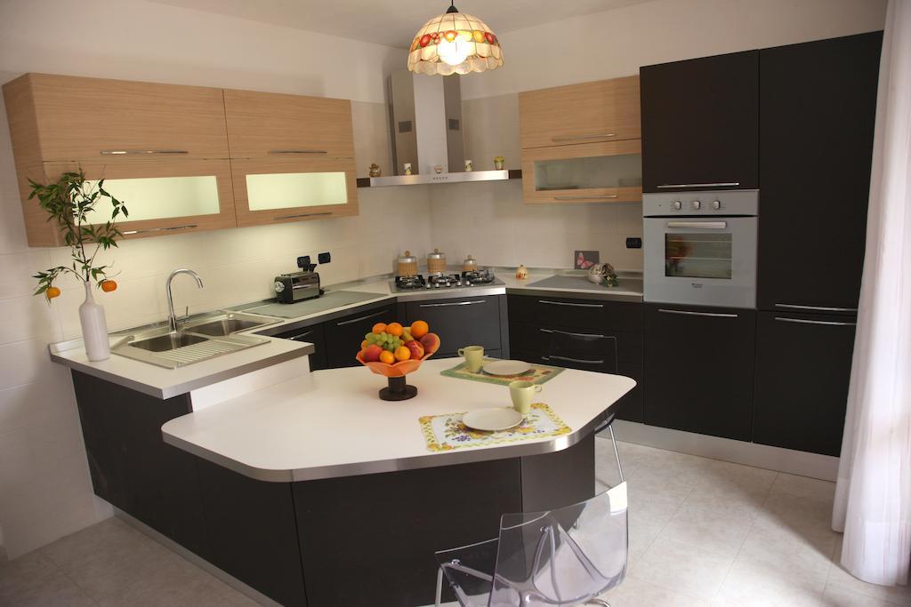 King'S Residence Balestrate Habitación foto